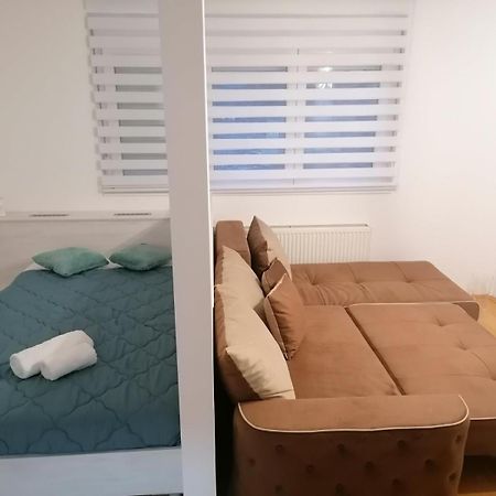 Emili Apartman Ягодина Стая снимка